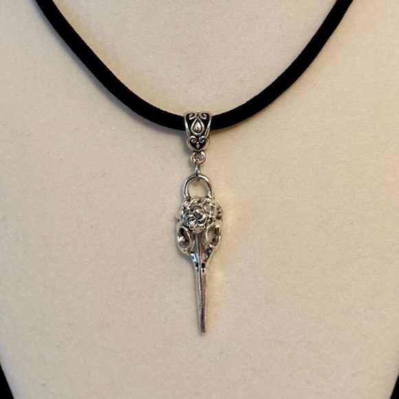 CROW RAVEN BIRD SKULL Pendant Silver Necklace Female Men Gothic Punk Biker Chain - Picture 8 of 8